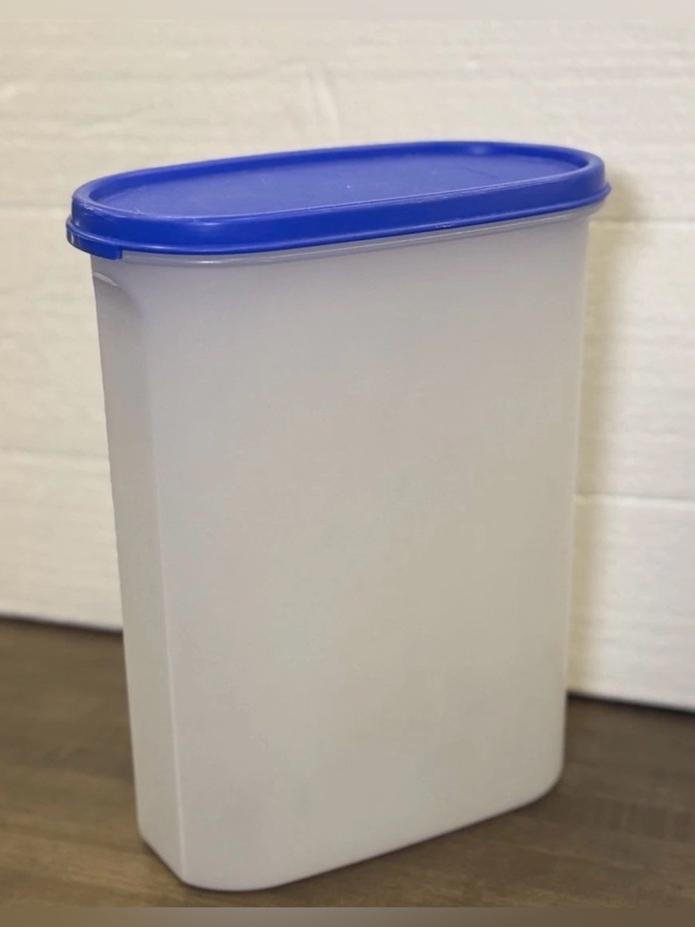 TUPPERWARE Modular Mates #1614-24 Clear Rectangle Blue Lid 2.3 Litres 9.75 Cups